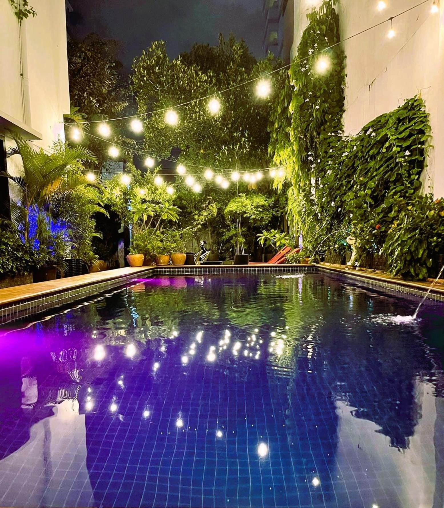 Birdcage Boutique Phnom Penh Exterior foto